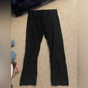 Black capris